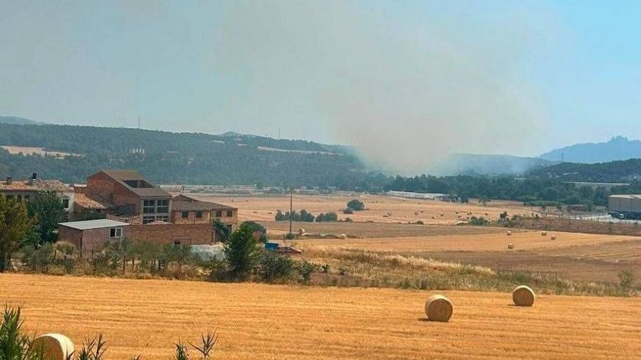 Incendi al pont de Cabrianes a Navarcles
