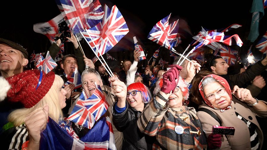 Británicos celebran la salida de Reino Unido de la Unión Europea