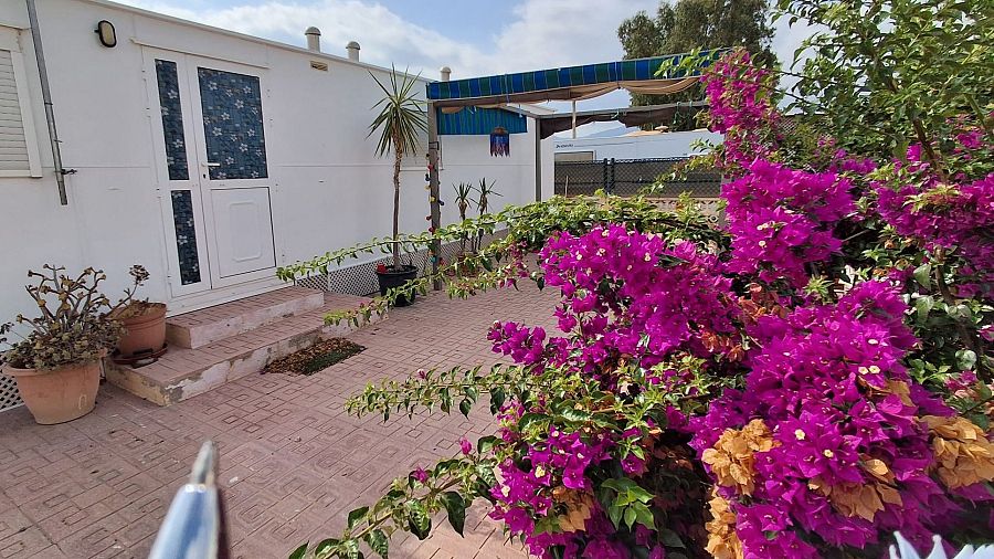 Una de las casas del Camping Los Gallardos