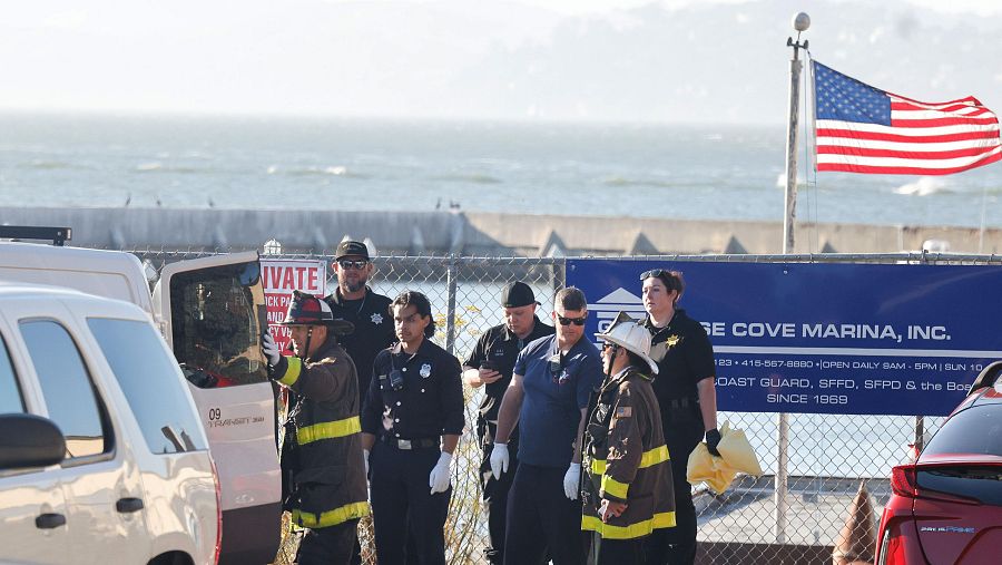 Se hunde un barco en la bahía de San Francisco