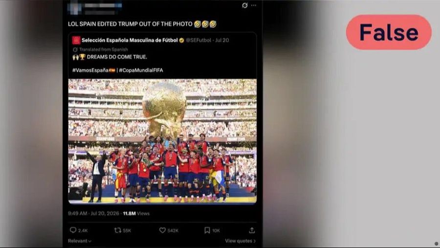 Mensaje falso que dice que la selección de España eliminó a Trump de la foto