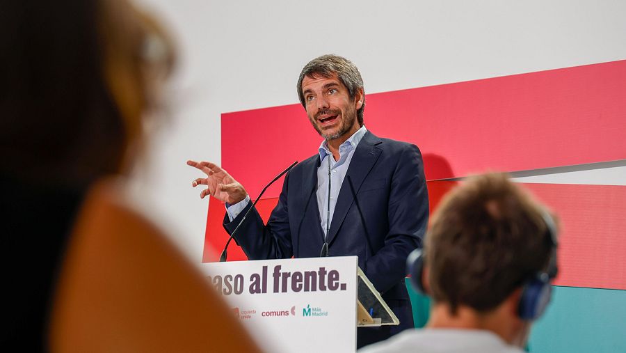 El ministro de Cultura y portavoz de Sumar, Ernest Urtasun, en rueda de prensa este lunes.