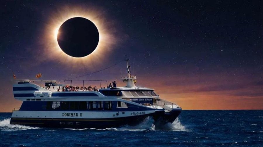 Imatge generada amb IA sobre la previsió de les activitats al mar durant l'eclipsi de la mà de l'Estació Nàutica de la Costa Daurada