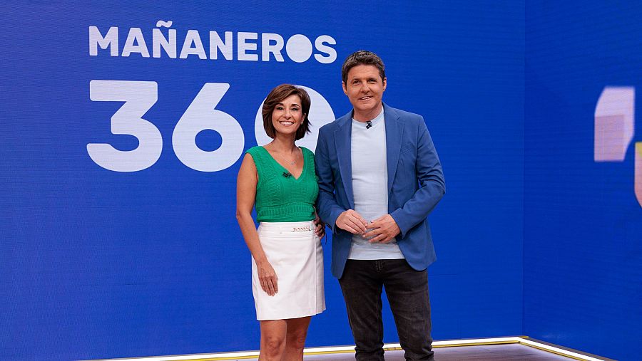 Adela González y Jesús Cintora, en el plató