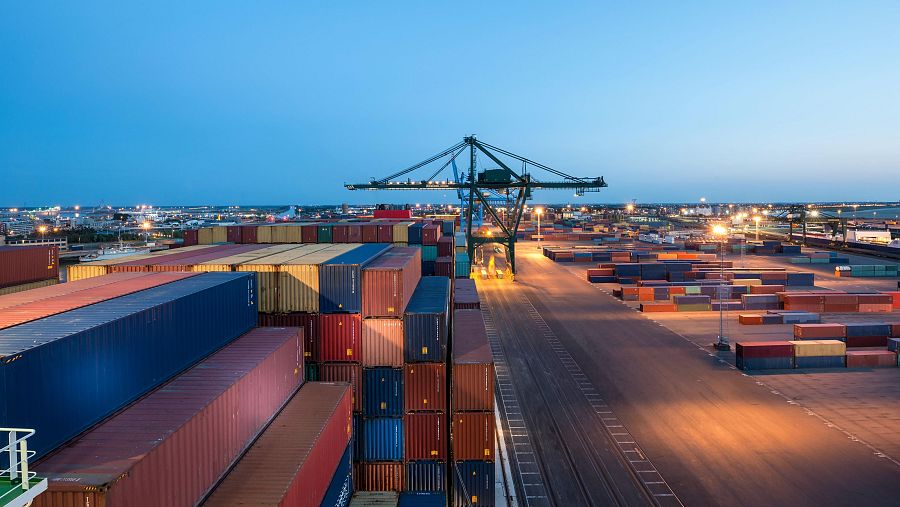 La naviera china COSCO controla el 85,45% de una terminal situada en el puerto belga de Zeebrugge, que también alberga una base naval