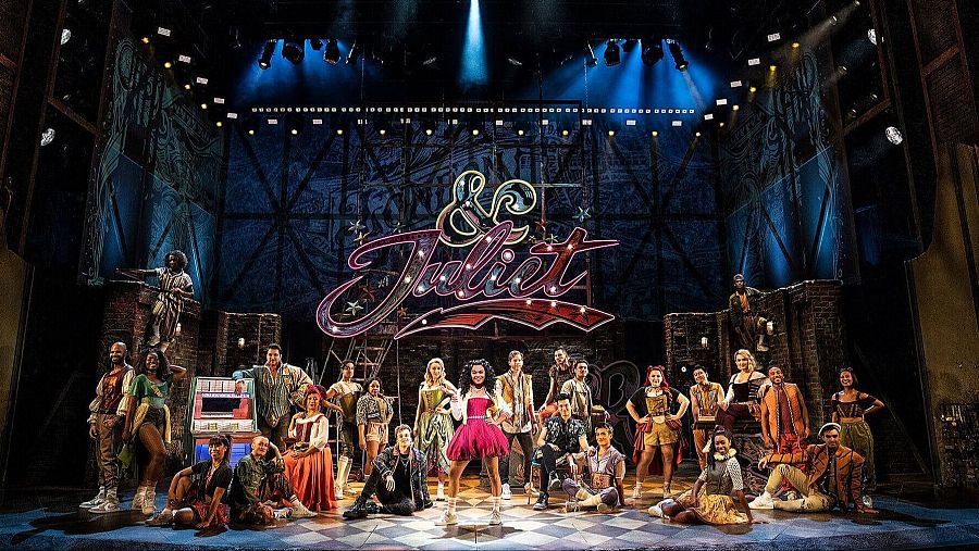 Cast de '&Juliet' en Broadway