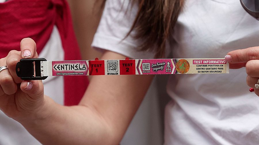 Una pulsera centinela usada durante las fiestas de San Fermín