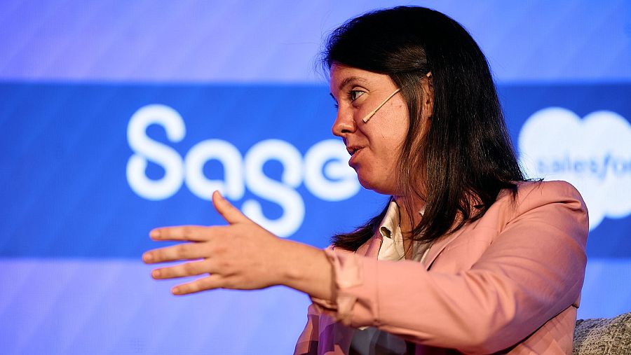 Marta P. Estarellas durante el encuentro de Economía Digital y las Telecomunicaciones