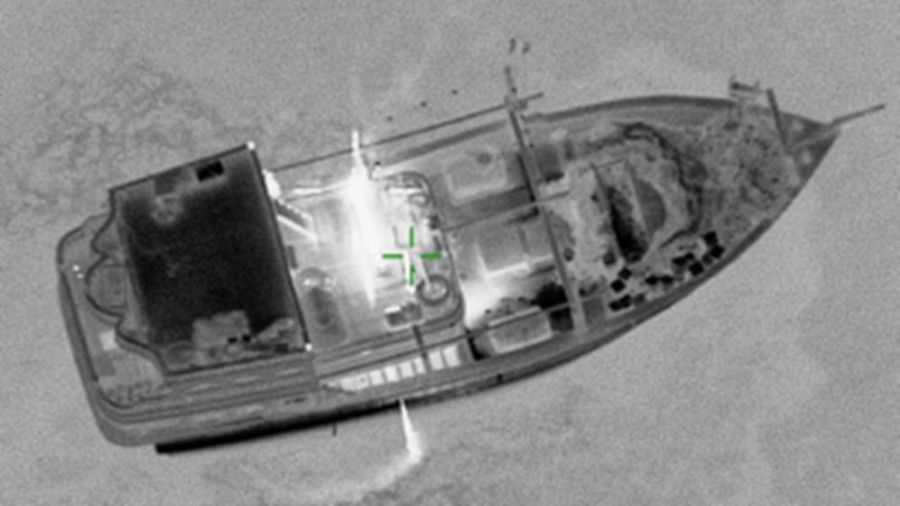 Imágenes del Ejército de Estados Unidos incautando armas convencionales avanzadas en 2024, destinadas a los hutíes de Yemen, cerca de la costa de Somalia y en aguas internacionales del mar Arábigo