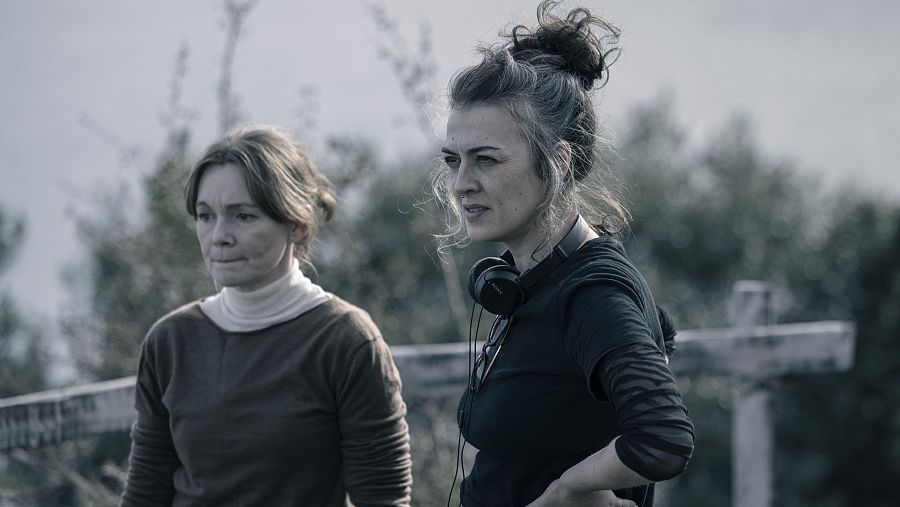 Nagore Aramburu y Norma Vila, directora de 'Salitre'.