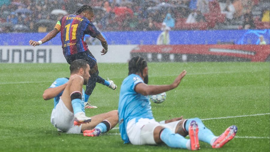 Barcelona - Feyenoord: gol de Raphinha | Champions