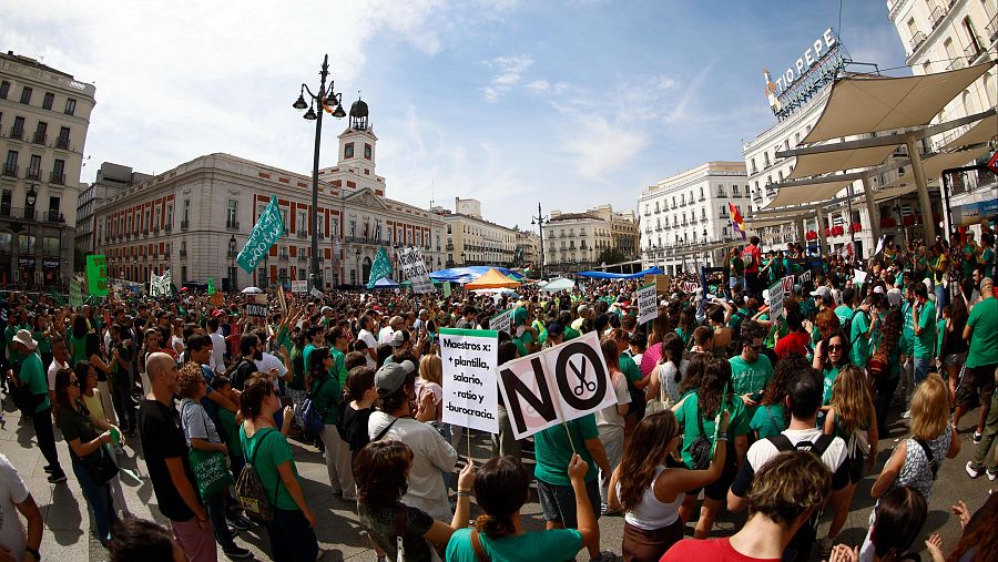 Manifestación en defensa por la educación pública