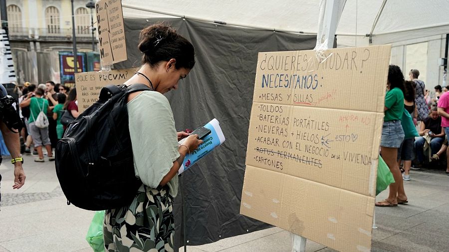 Peticiones de donaciones en la acampada de Sol