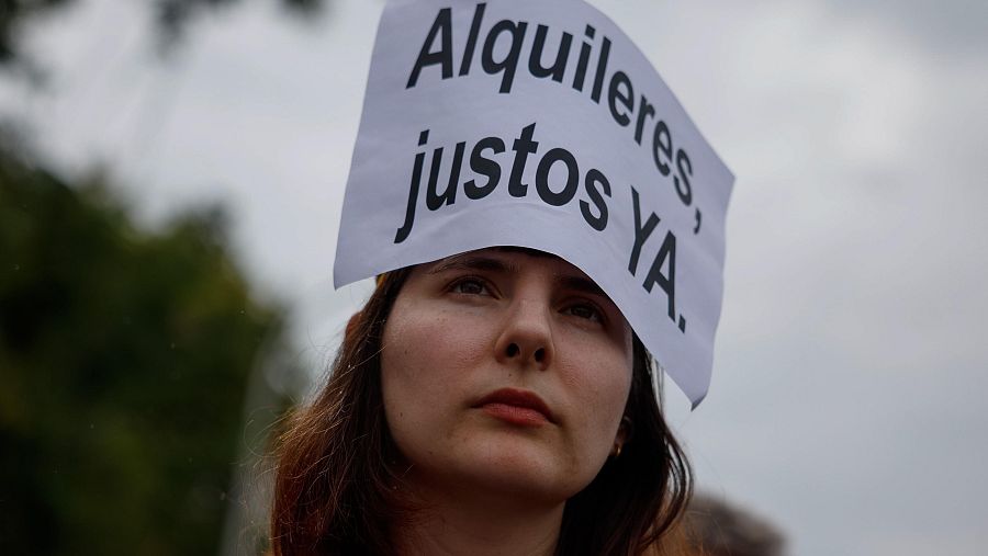 Una mujer reclama 