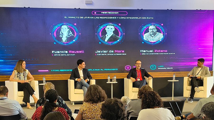 Mesa dedicada al uso de la inteligencia artificial en el sector audiovisual