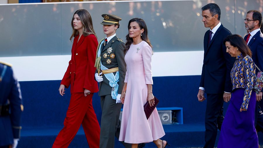 El presidente del Gobierno, Pedro Sánchez, a su llegada al desfile de las Fuerzas Armadas