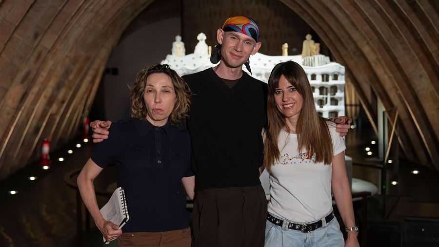 L'actriu Judit Martín i la periodista Núria Marín protagonitzen el primer capítol, sobre La Pedrera