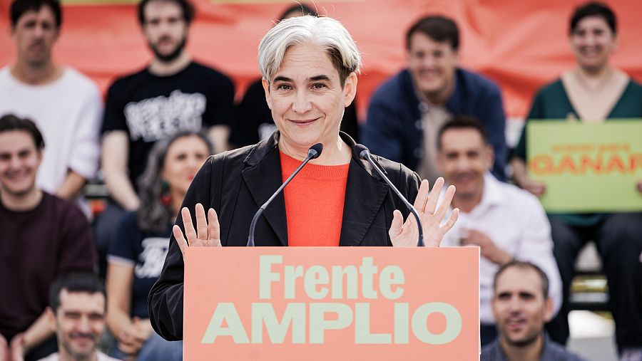 La exalcaldesa de Barcelona Ada Colau, durante el acto de presentación de su candidatura por el Frente Amplio.