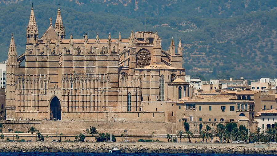 La catedral de Palma de Mallorca, reformada por Gaudí.