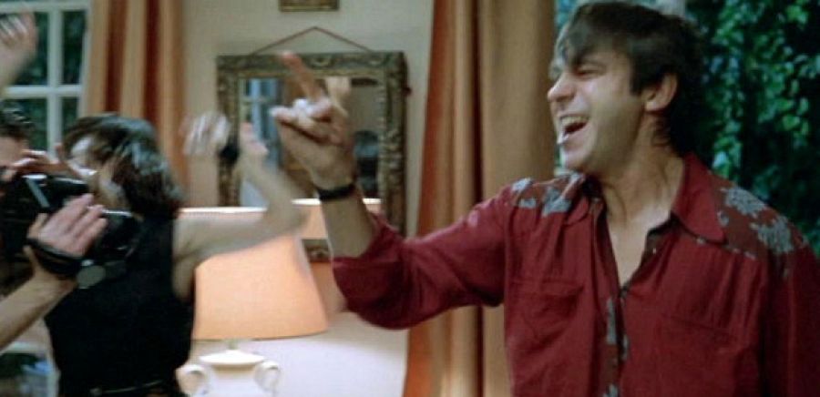 El film de Montxo Armendáriz, producido en 1994 por Querejeta, titulado 'Historias del Kronen'