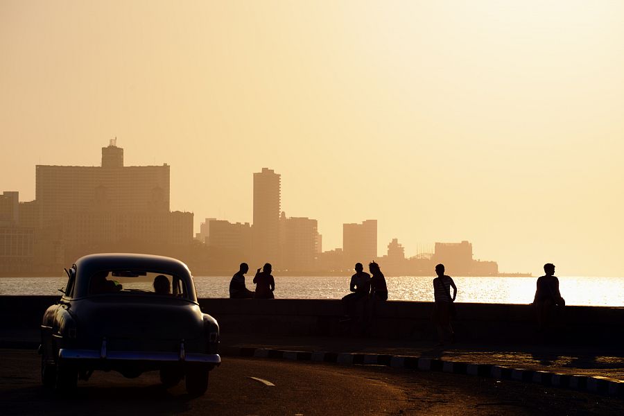 El malecón de La Habana, Cuba