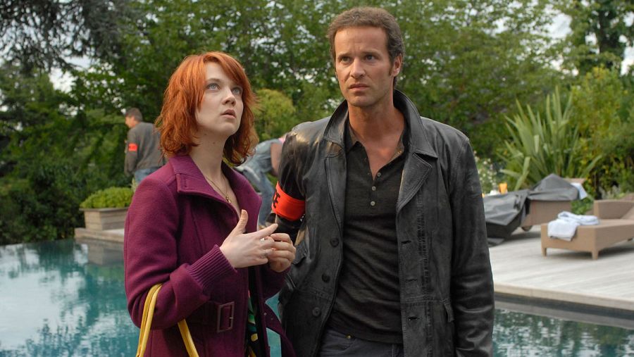 Chloé Saint-Laurent y EL policía Matthieu Pérac