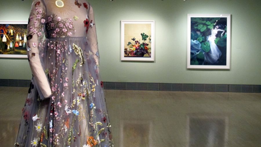 Un vestido expuesto en el Thyssen de la firma Valentino dentro de la muestra Like a Painting.