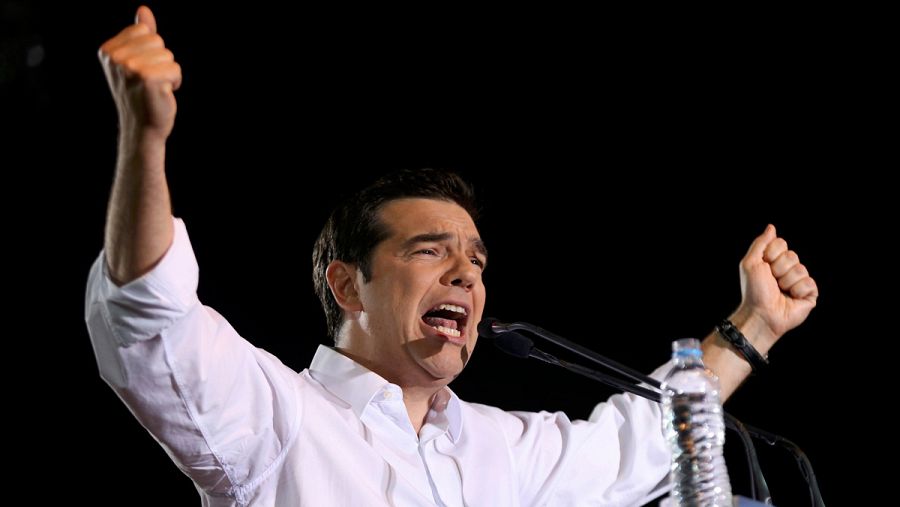 Tsipras durante su intervención en la Plaza Syntagma
