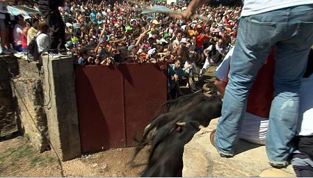 En Soria, doce toros se abren paso entre 30.000 personas y ni una sola valla