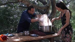 'El chef del mar' prepara las recetas más sorprendentes con atún junto a la cantante Clara Montes