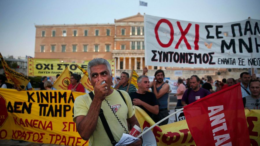 Manifestación en contra de las medidas de austeridad en la plaza Syntagma