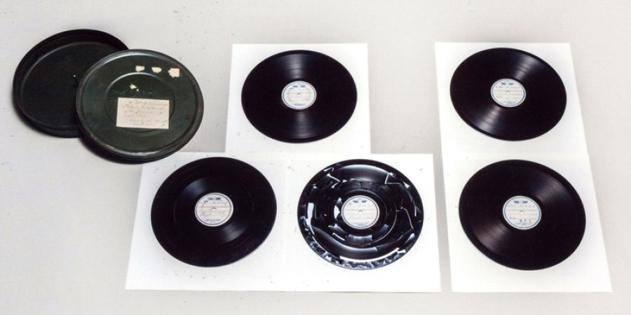 Grabaciones originales en vinilo de la alocución del emperador Hirohito con la rendición de Japón