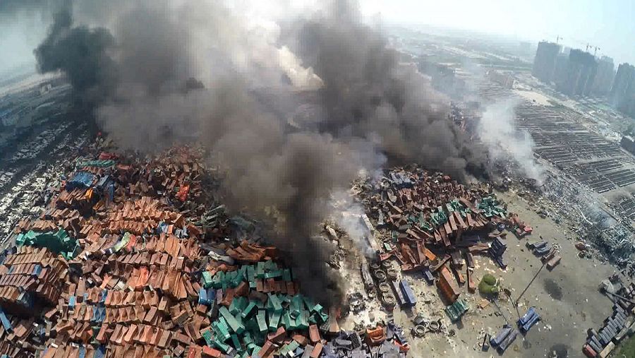 Imagen aérea del puerto de Tianjin, China, tras la explosión que causó al menos 50 muertos y 700 heridos