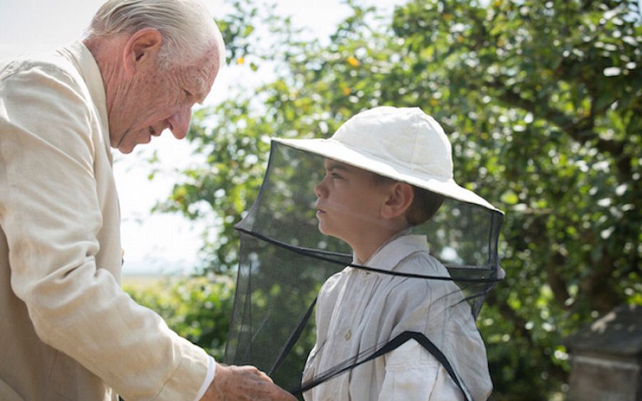 En sus últimos días, Holmes se apoya en el pequeño Roger