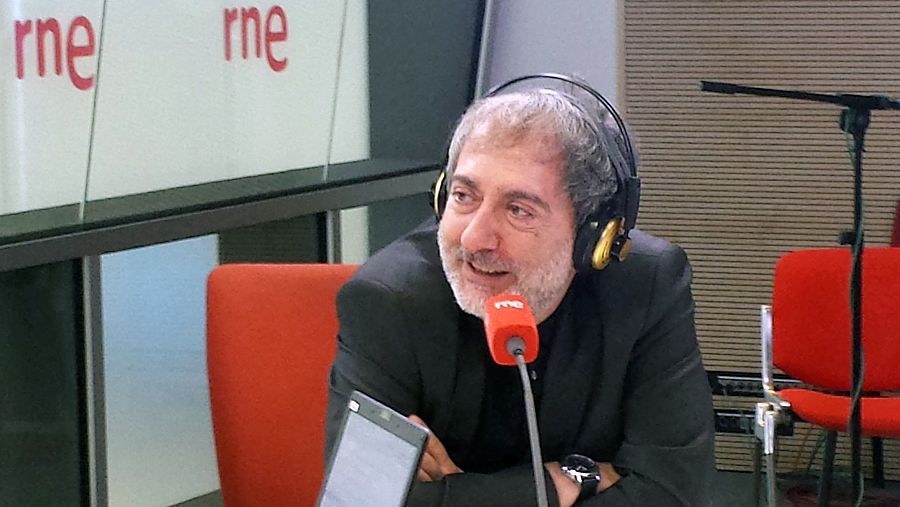 Javier Olivares, en un momento de su entrevista en 'Las mañanas de RNE'.