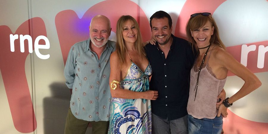 Las actrices y el director de 'Sofocos plus'