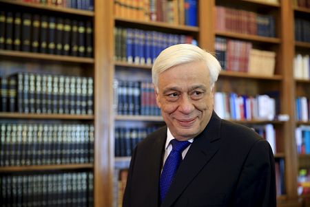 El presidente griego Prokopis Pavlopoulos encarga a la presidenta del Tribunal Supremo formar nuevo Gobierno