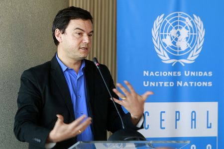 El profesor y economista francés Thomas Piketty