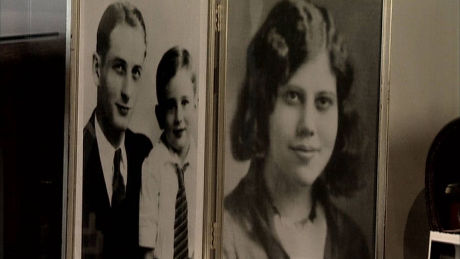 Foto de James Dean con sus padres