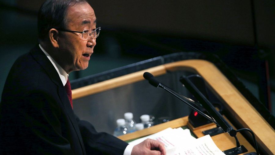 Ban en la tribuna de oradores de la Asamblea General de la ONU