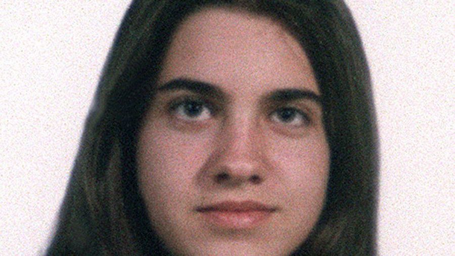 Fotografía tomada de la ficha escolar de Eva Blanco, que murió asesinada en abril de 1997