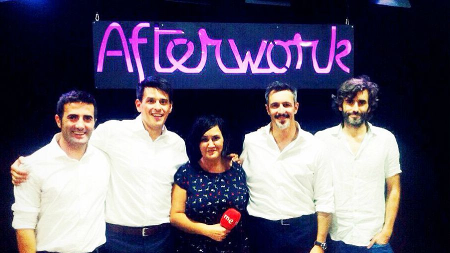 Ana Ferrandis con el equipo de Afterwork