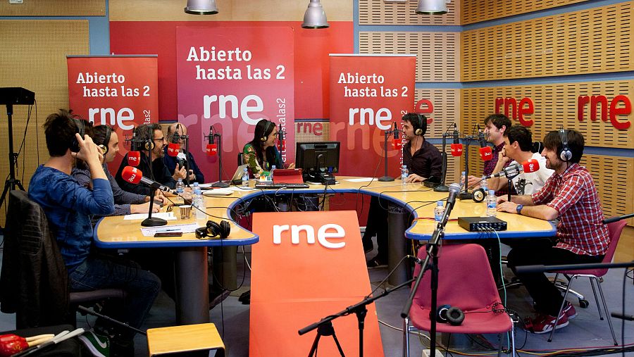 Los integrantes de la banda murciana, en un momento del programa