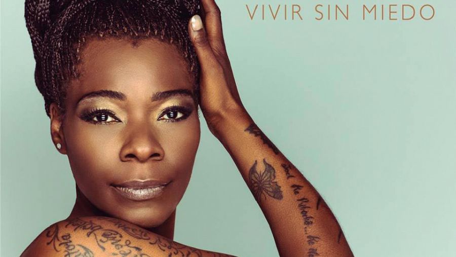 Concha Buika en la imagen de portada de su disco 'Vivir sin miedo'