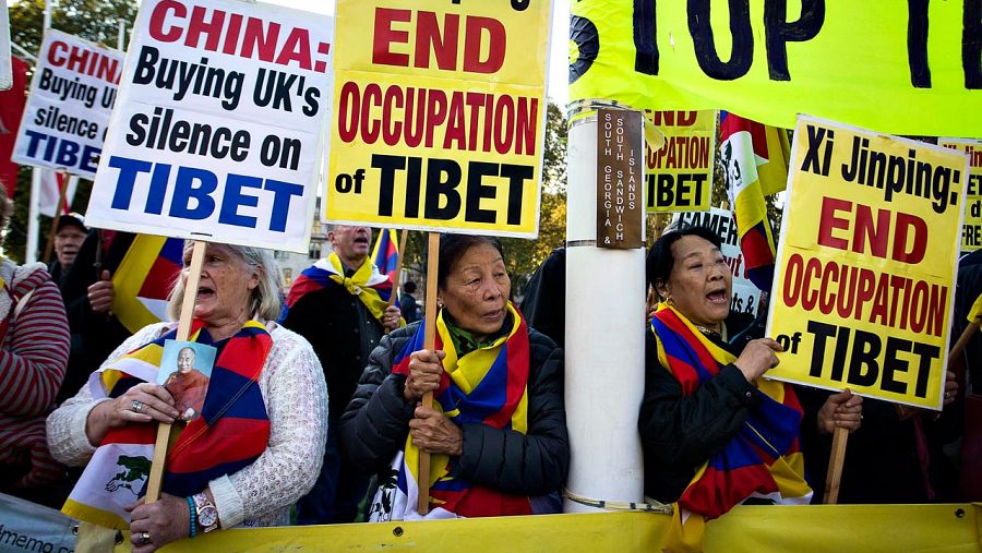 Protestas contra Xi Jingping a su llegada a Londres