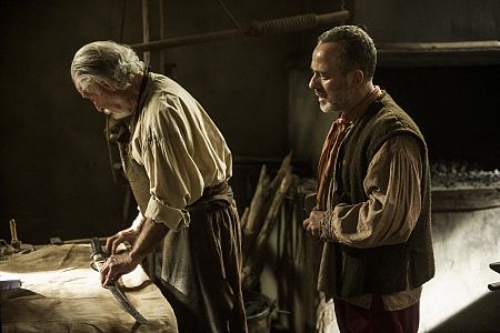 Sátur acudirá a un forjador para arreglar la catana de Águila Roja