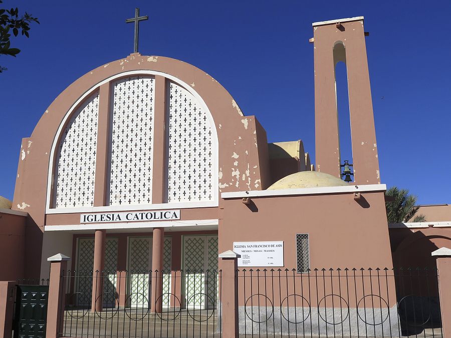 La iglesia de San Francisco de Asís, en El Aaiún, recuerda la presencia española en la ciudad.