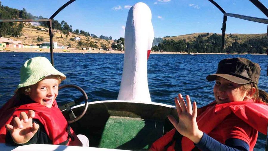 Candela y Mateo en Bolivia