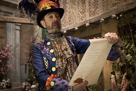 Miguel Rellán será un emisario real