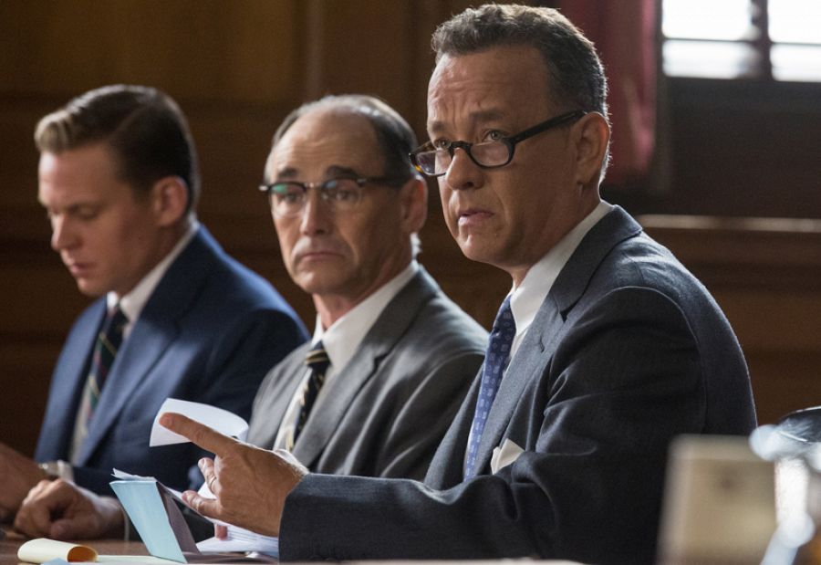 El abogado James Donovan (Tom Hanks) y su cliente, el supuesto espía Rudolf Abel (Mark Rylance), en una escena de la película